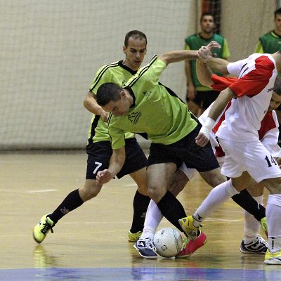 El FS Cuéllar Cojalba consigue la permanencia en 2ª División B ante El Espinar Arlequín
