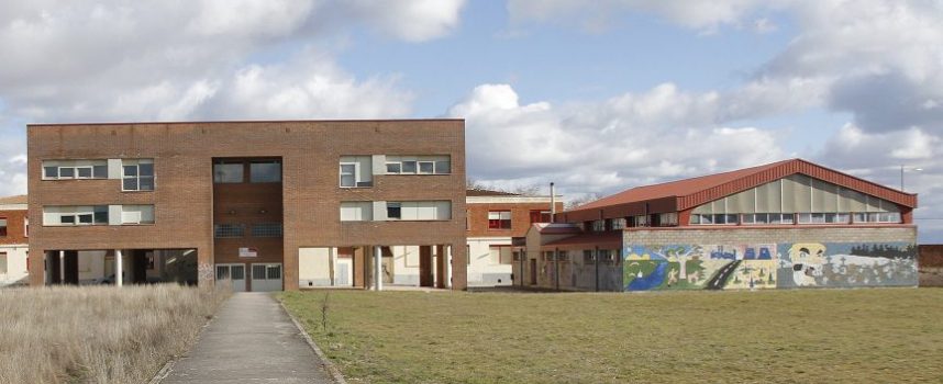 Educación ultima las actuaciones en varios centros docentes de la comarca