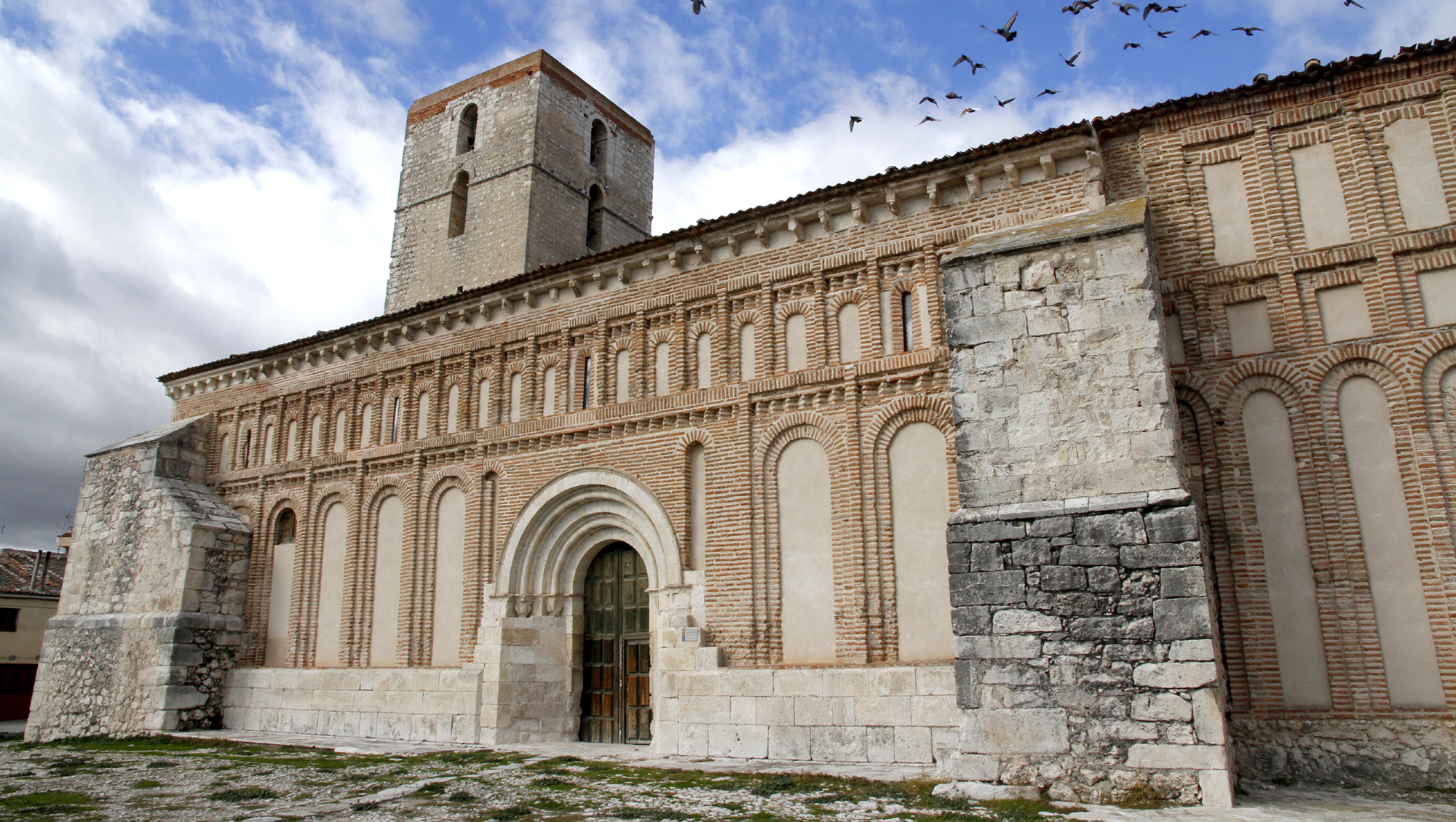 La iglesia de San Andrés será una de las que se podrán visitar en Cuéllar hasta el 31 de agosto. 