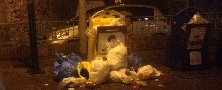 El PSOE critica la gestión del servicio de limpieza y recogida de basuras