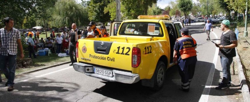 La Agencia de Protección Civil entrega material de intervención en emergencias a los voluntarios de Cuéllar y Carbonero