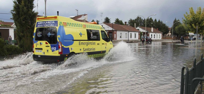 La fuerte tormenta provocó inundaciones en varias zonas de la villa