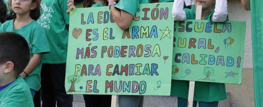 El PSOE reconoce en las Cortes regionales el esfuerzo del AMPA Garcisancho de Mudrián en su lucha por la Educación pública