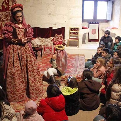 Turismo pone en marcha una campaña de visitas teatralizadas para profesores