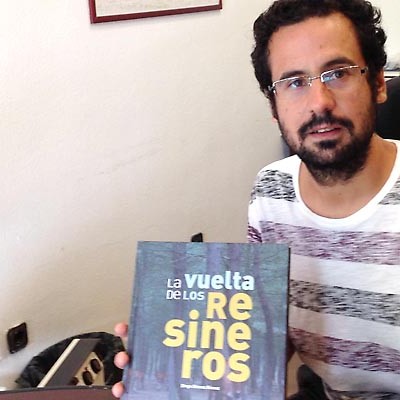 Diego Gómez recoge 150 fotografías y testimonios de resineros en su libro “La vuelta de los Resineros”