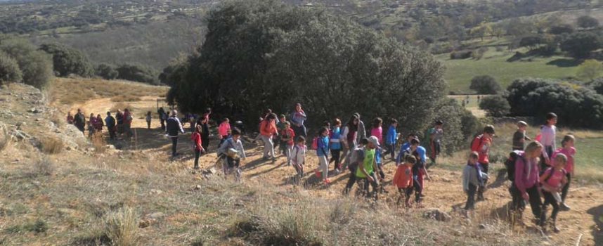 Unos 500 escolares participaron en la primera jornada de Senderismo organizada por la Diputación de Segovia