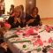 La Asociación de Vecinos La Cuesta-El Salvador impartió un taller de confección de flores de papel