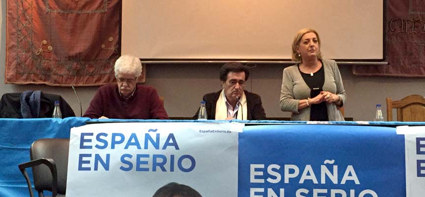 Un momento del acto electoral en el salón de plenos.