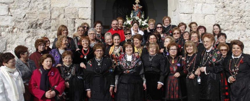 Las cuellaranas honraron a Santa Águeda con danzas