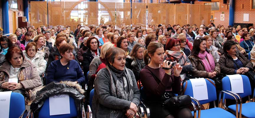 Cerca de 250 mujeres de todo el país celebraron el Día de la Mujer en la sede de la Federación de la Mujer Rural en Hontalbilla.