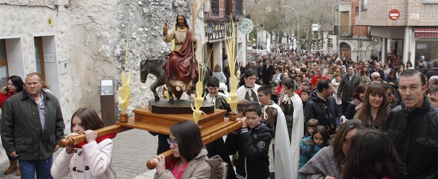 La procesión del Domingo de Ramos abrió la Semana Santa en Cuéllar
