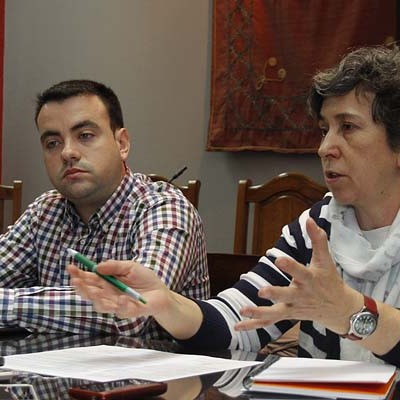 PSOE e IU reclaman ser informados de los actos oficiales del Ayuntamiento