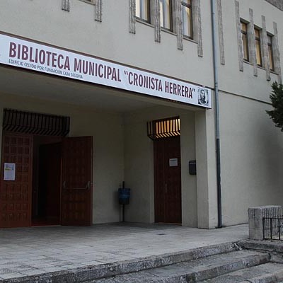 El Ayuntamiento de Cuéllar abre la selección de un bibliotecario y un auxiliar de biblioteca