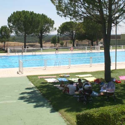 Balnea Agua y Ocio S.L. inicia mañana la gestión de las piscinas climatizada y de verano
