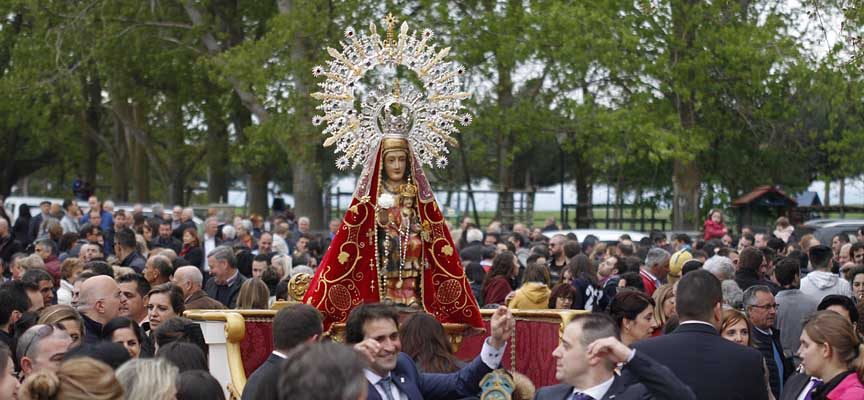 Carbonero celebra el día grande de sus fiestas en honor a Nuestra Señora del Bustar