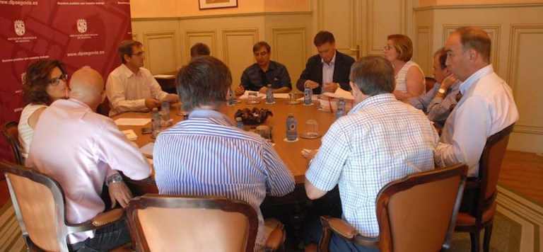 La Diputación destina 30.000 euros para llevar la administración electrónica a todos los pueblos