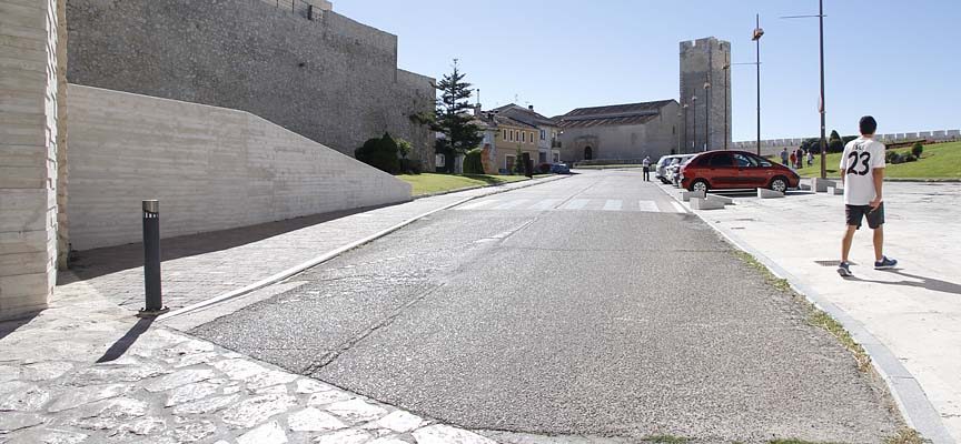 El acceso a la calle Palacio desde el Castillo se cerrará al tráfico desde el lunes 9 de enero