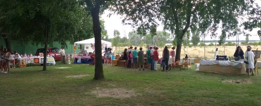 Fuenterrebollo celebra una nueva edición de su Feria de Artesanía y Alimentación