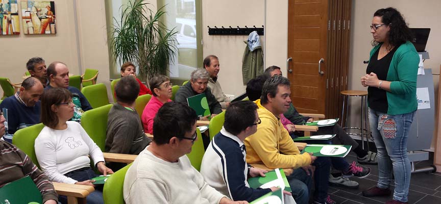 Un momento del desarrollo del taller.