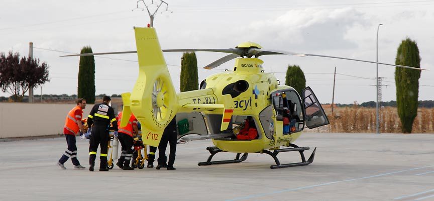 Trasladado en helicóptero a Valladolid un motorista accidentado en Remondo