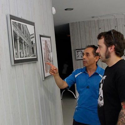 Pablo Pérez Cernuda muestra sus dibujos sobre Cuéllar en la sala Alfonsa de la Torre