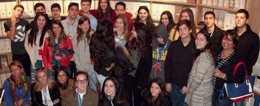 Estudiantes panameños visitan el archivo de la Casa Ducal de Alburquerque