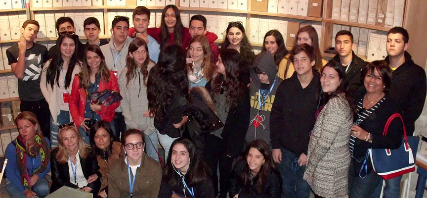 Estudiantes panameños visitan el archivo de la Casa Ducal de Alburquerque