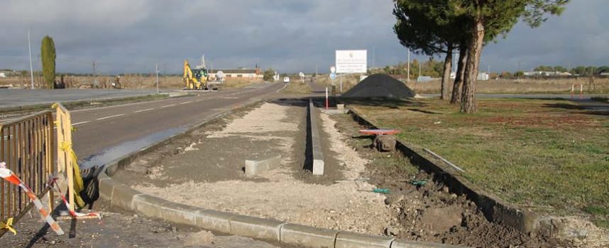 El Ayuntamiento completará el carril bici de la carretera de El Henar