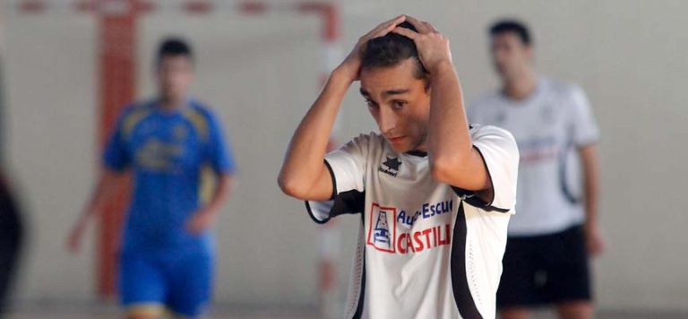 El Racing Cuéllar finaliza el año con su primera derrota en casa