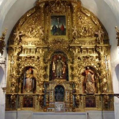 Restaurado el altar mayor de la iglesia de Santiago de Navas de Oro