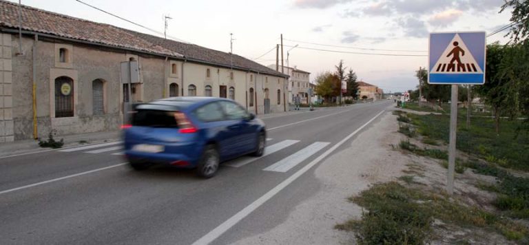 Los vecinos de Dehesa Mayor reclaman de nuevo medidas de seguridad en la travesía de la SG-205