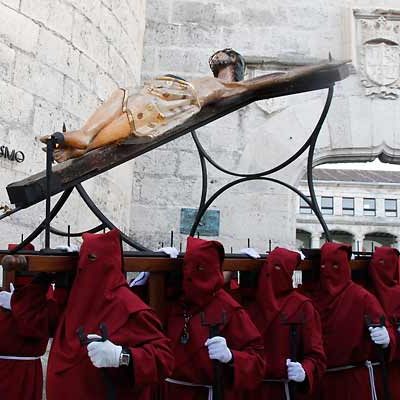 La procesión de Jueves Santo mantiene su recorrido a pesar del desacuerdo entre las cofradías