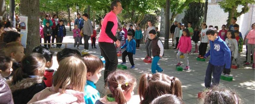El colegio La Villa se sumó a la celebración del Día de la Educación Física en la Calle