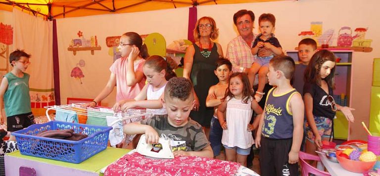 El Poblado de la Igualdad enseña valores a los más pequeños a través del juego