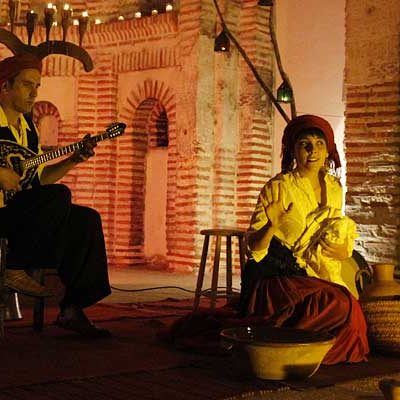La música antigua y sefardí llegará esta noche con Maladanza al ábside de Santiago con `Voces del Mudéjar´