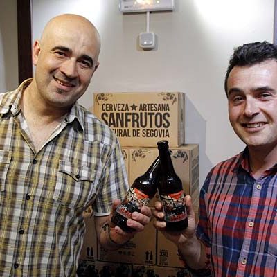 Cervezas Sanfrutos embotella una edición limitada de su cerveza especial dedicada a los encierros de Cuéllar