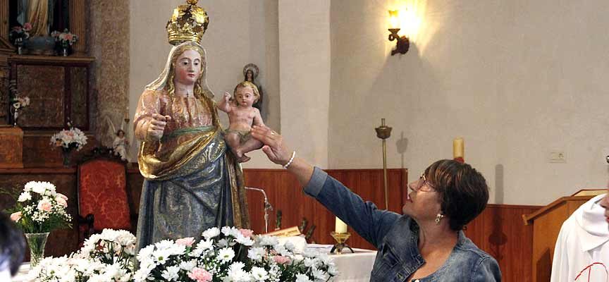 Música, hinchables y juegos populares en Escarabajosa de Cuéllar para festejar a Nuestra Señora la Nueva