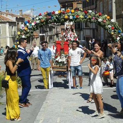 Espectáculos taurinos, musicales e infantiles en las fiestas de Zarzuela del Pinar