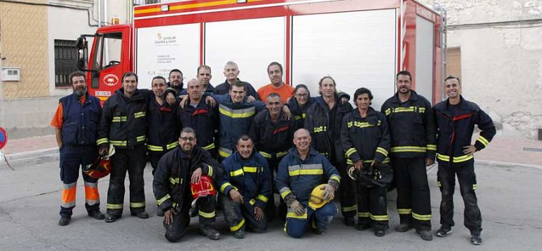 Bomberos voluntarios de la provincia reciben formación sobre actuación en incendios en el medio rural