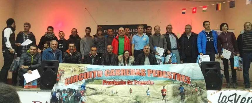 Atletismo Cuéllar recogió el premio a su segundo puesto en el circuito de carreras pedestres de la Diputación