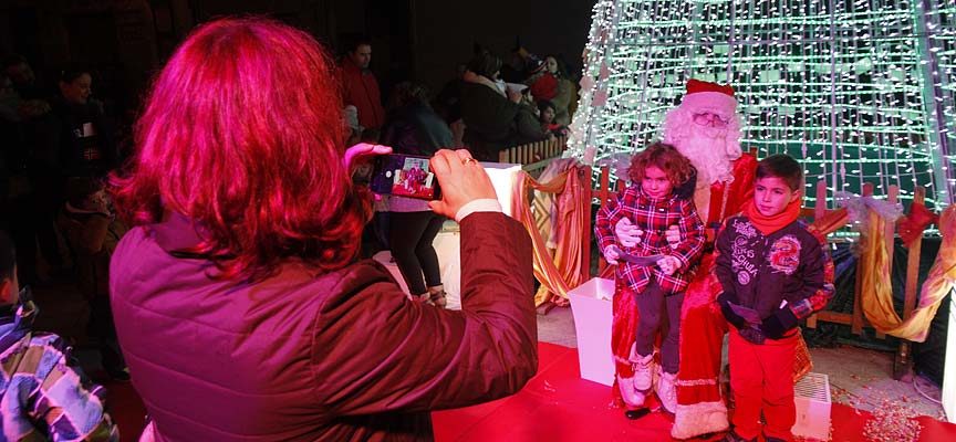Cultura incorporará un pasacalles con Papa Noel a la programación navideña