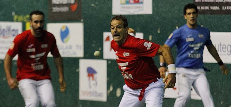 La pelota a mano vuelve hoy a Cantalejo