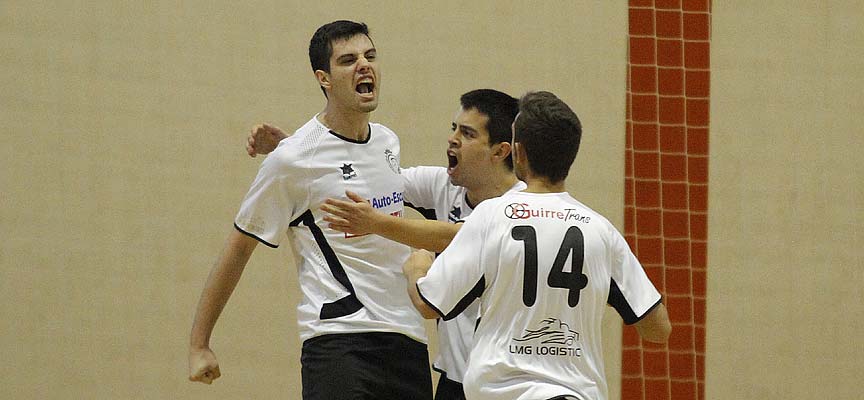 Partido de fútbol sala entre el Racing Cuéllar y el Puertas Deyma