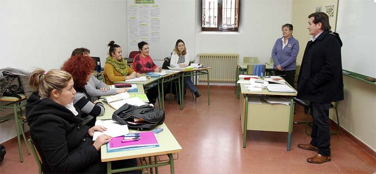 Villa y Tierra inicia la formación en su Programa Mixto de Atención Sociosanitaria