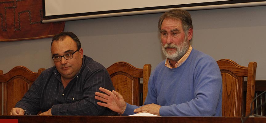 José Julio Pascual (izquierda) y Javier Esteban, de UCCL. | Foto: Gabriel Gómez |