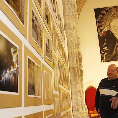 La Cofradía de La Soledad recorre la `Semana Santa en la provincia de Segovia´ a través de una exposición