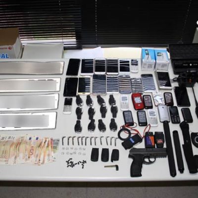 Detenidos los autores de un robo en enero en una tienda de telefonía en Cuéllar
