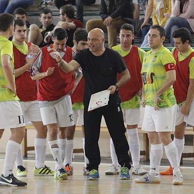 El FS Cuéllar juega en Pontevedra su último partido de la temporada