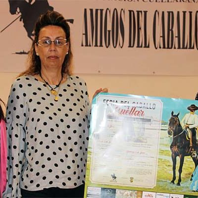 Cuéllar se viste de flamenca para su Feria del Caballo
