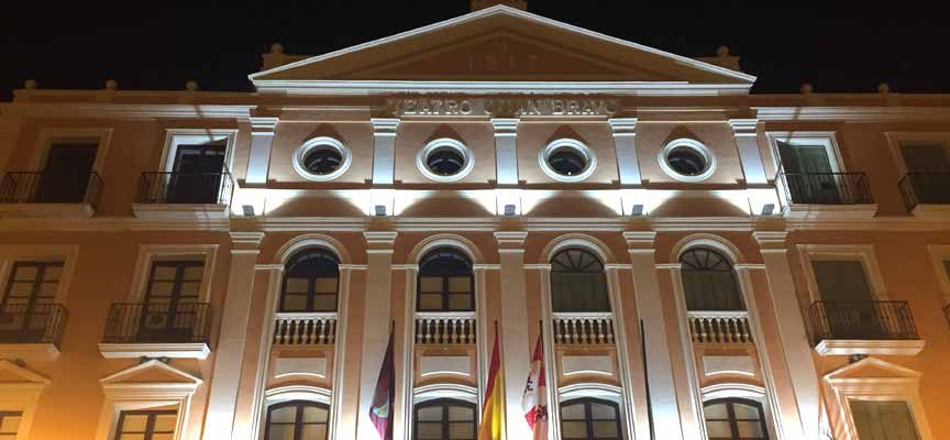 El Teatro Juan Bravo acoge la entrega de distinciones con motivo del Día de la Provincia